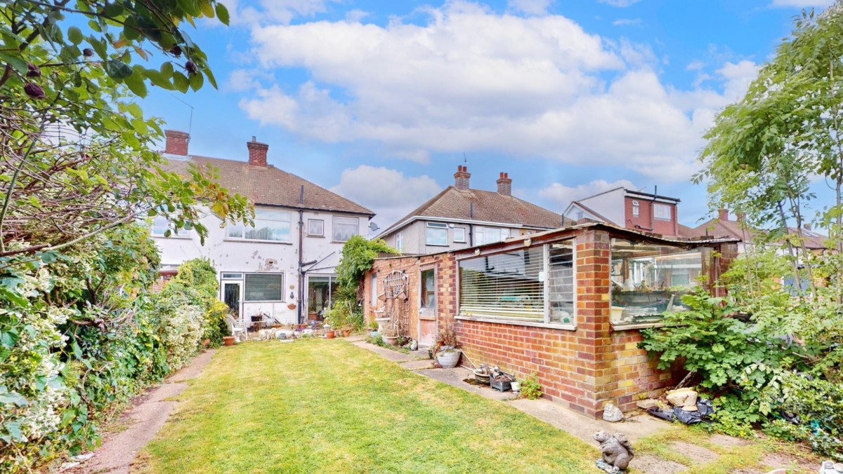 Warren Terrace, Eastern Avenue West, Chadwell Heath