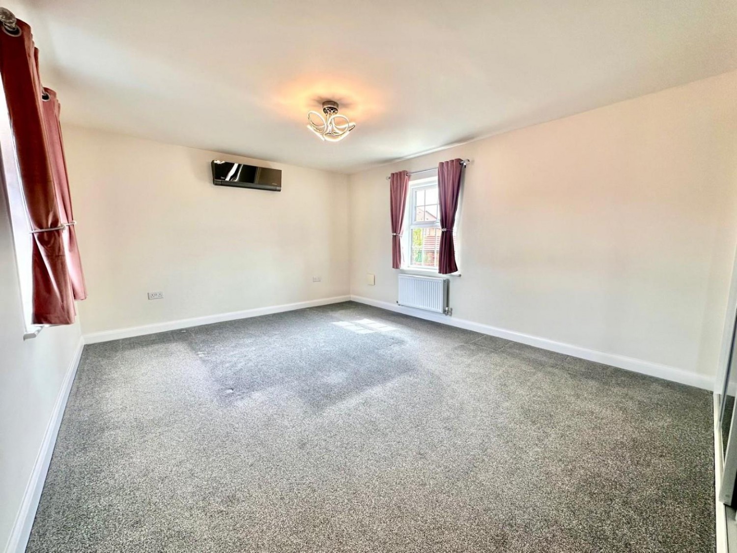 Lucas Place, Tamworth