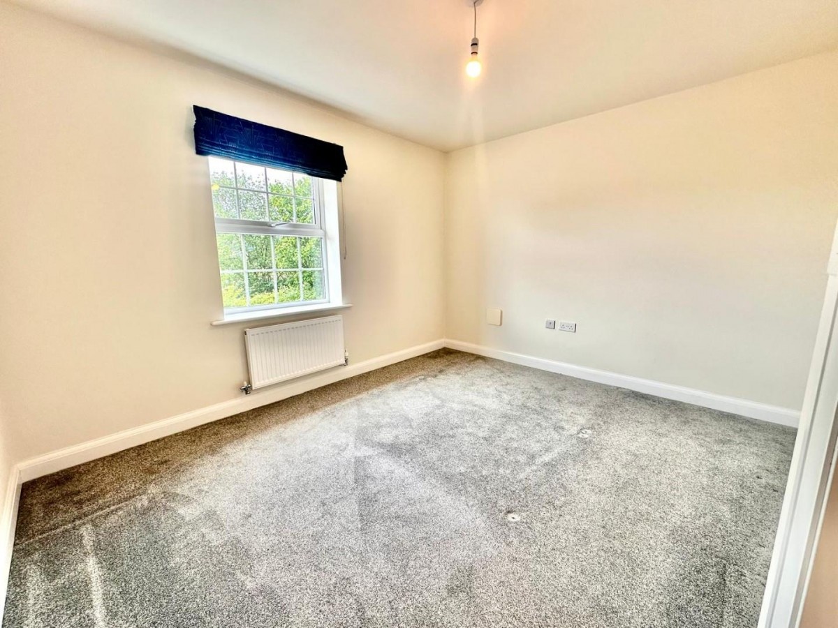 Lucas Place, Tamworth