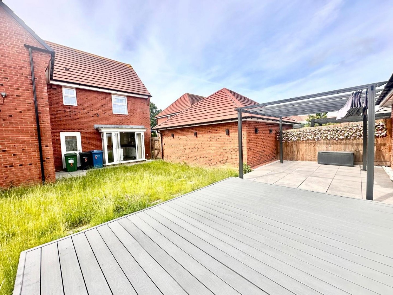 Lucas Place, Tamworth