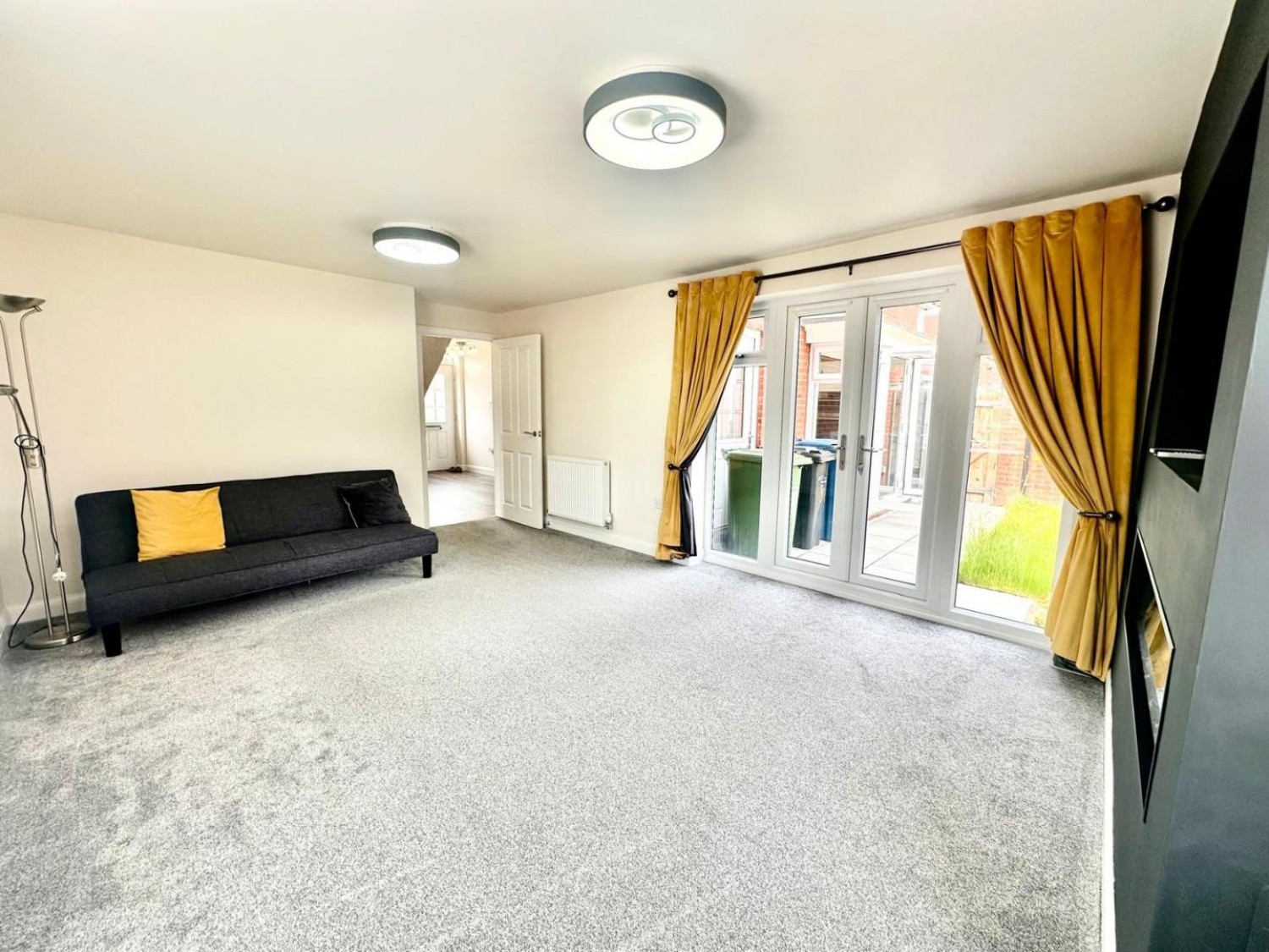 Lucas Place, Tamworth