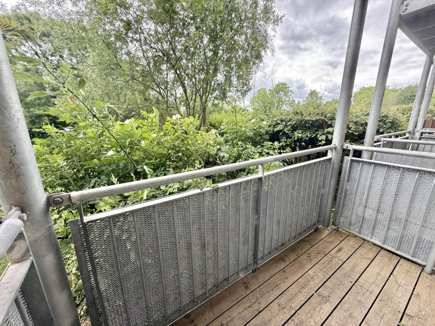 Canalside Gardens, Southall