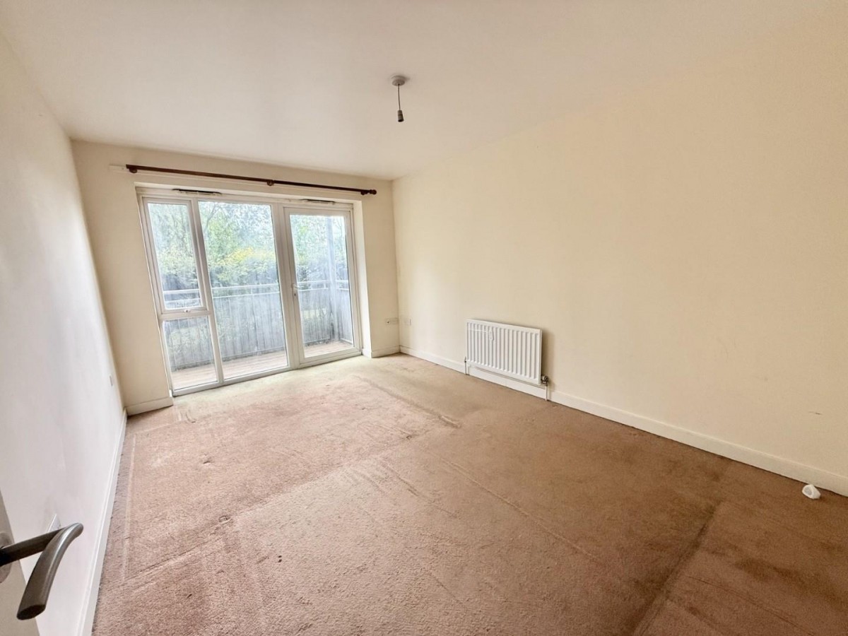 Canalside Gardens, Southall