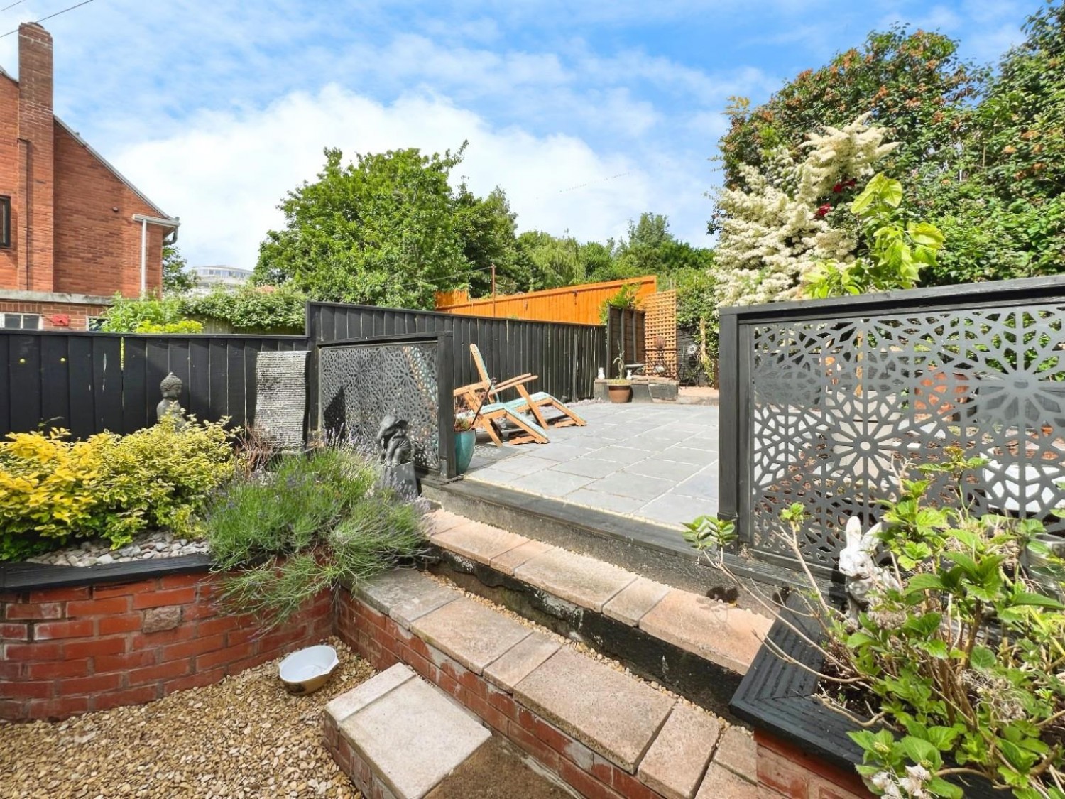 Burnthouse Lane, Exeter