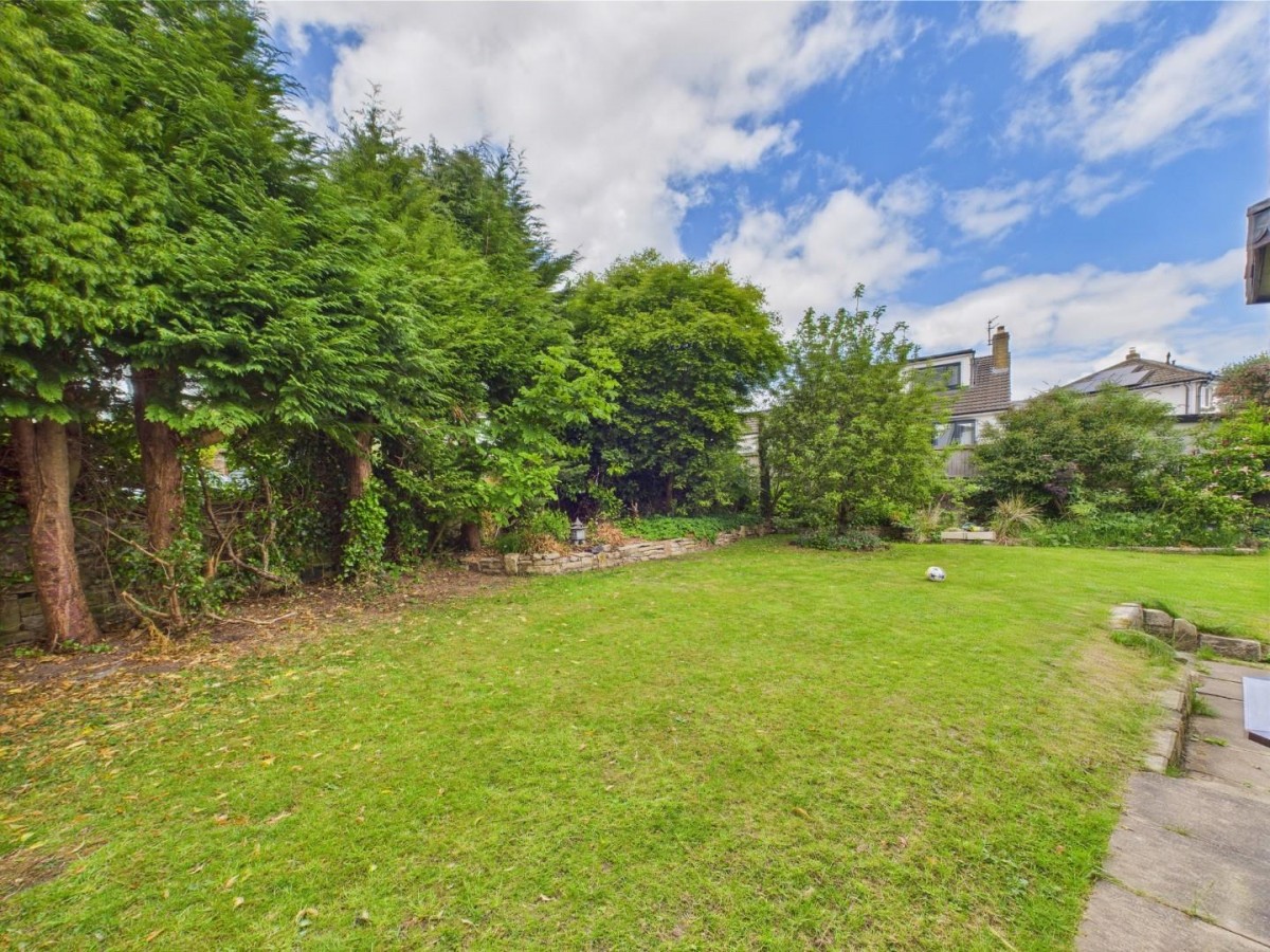 Clarendon Road, Eldwick