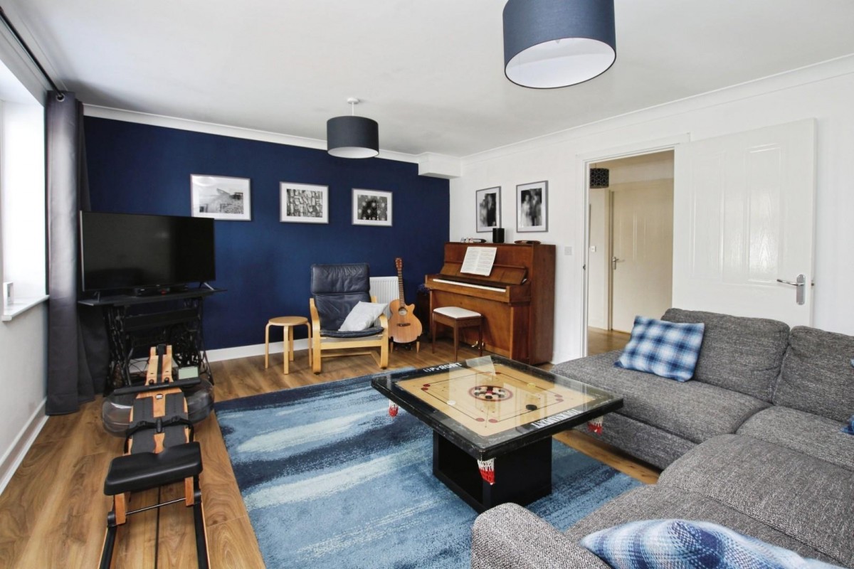 Lindler Court, Leighton Buzzard