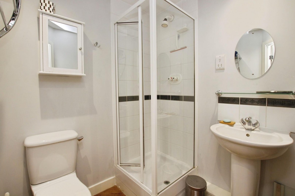 Lindler Court, Leighton Buzzard