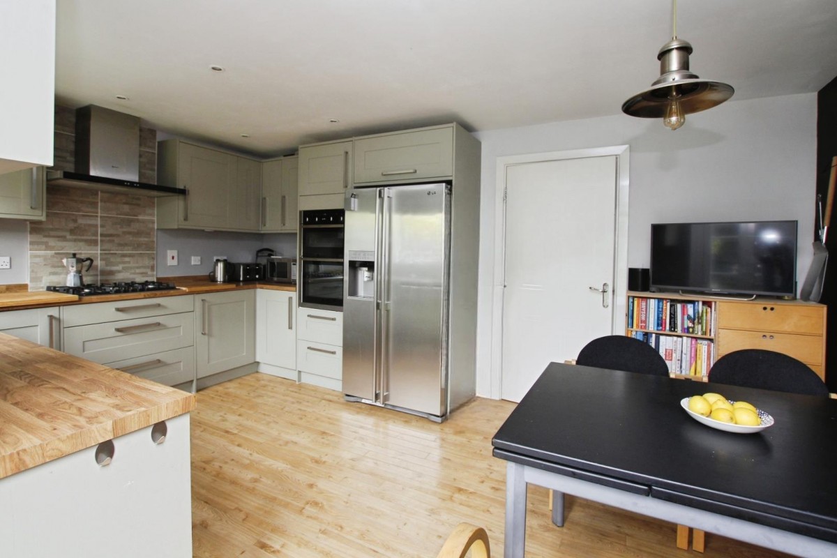 Lindler Court, Leighton Buzzard