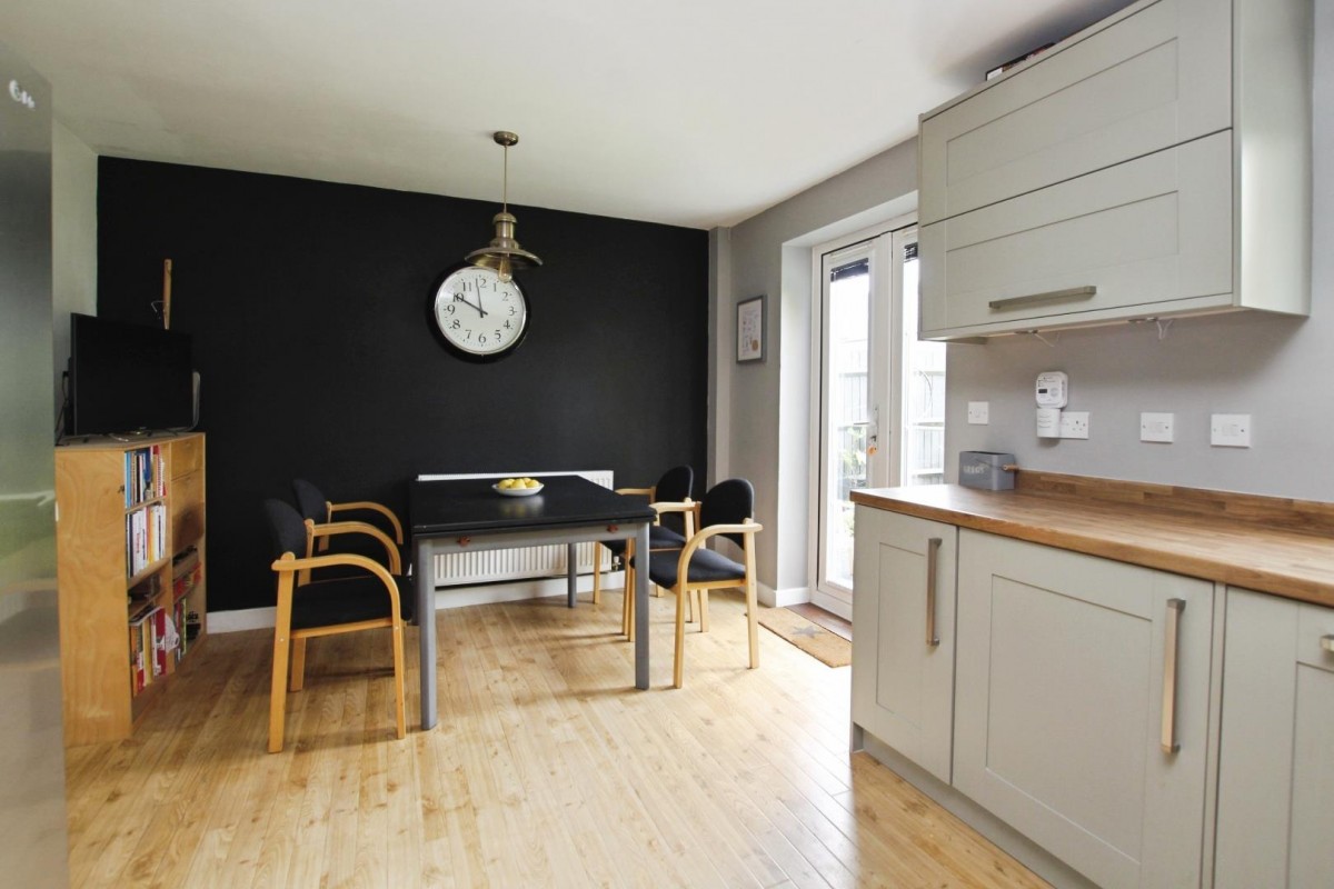 Lindler Court, Leighton Buzzard