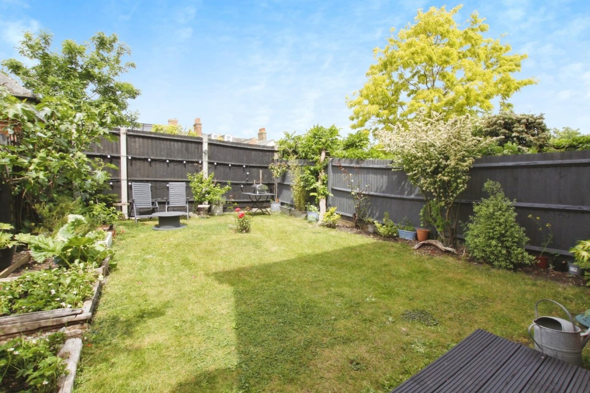 Lindler Court, Leighton Buzzard