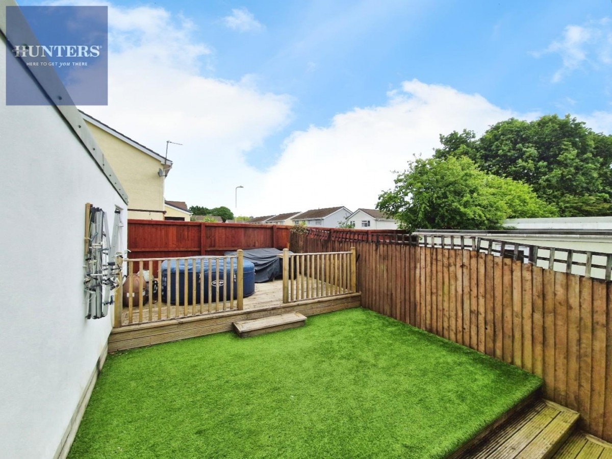 Eleanor Close, Pencoed, Bridgend, cf35 6rd