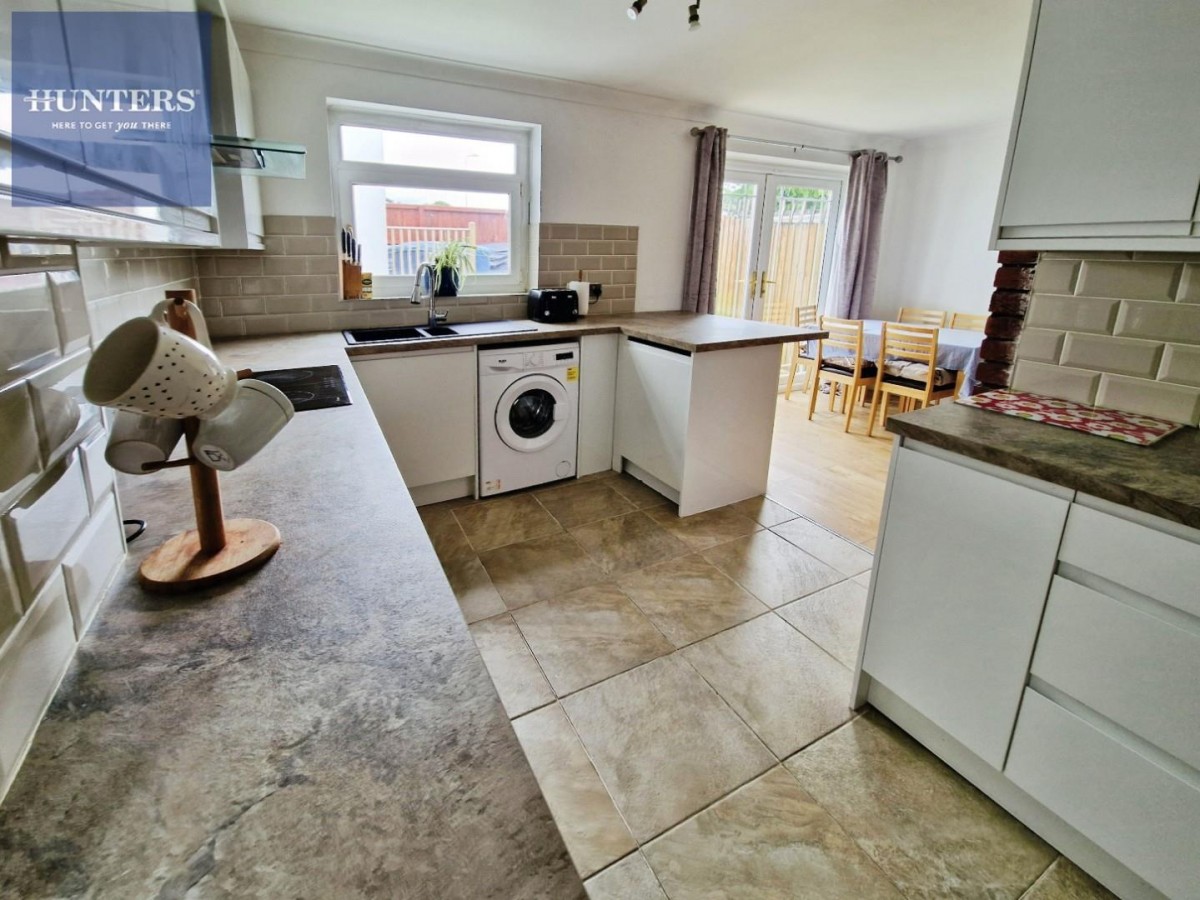 Eleanor Close, Pencoed, Bridgend, cf35 6rd