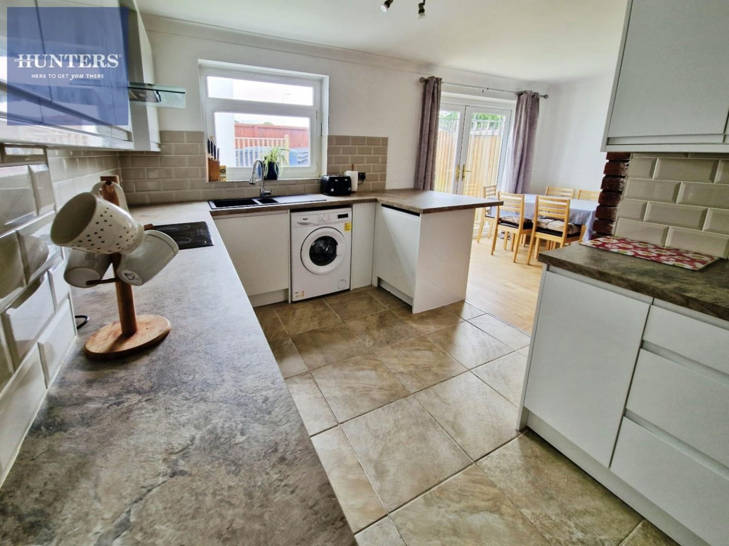 Eleanor Close, Pencoed, Bridgend, cf35 6rd