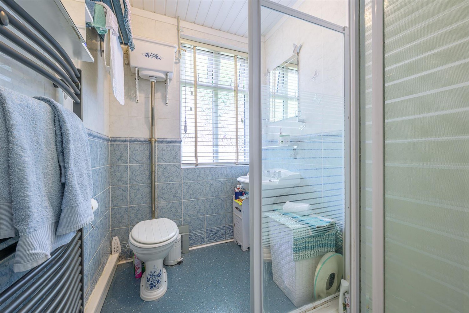 Wollescote Road, Pedmore, Stourbridge, DY9 7JS