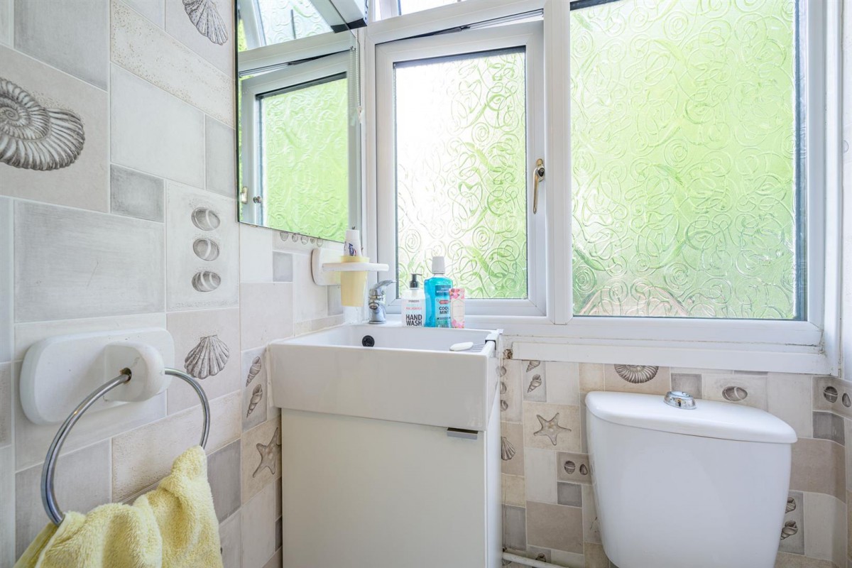 Wollescote Road, Pedmore, Stourbridge, DY9 7JS