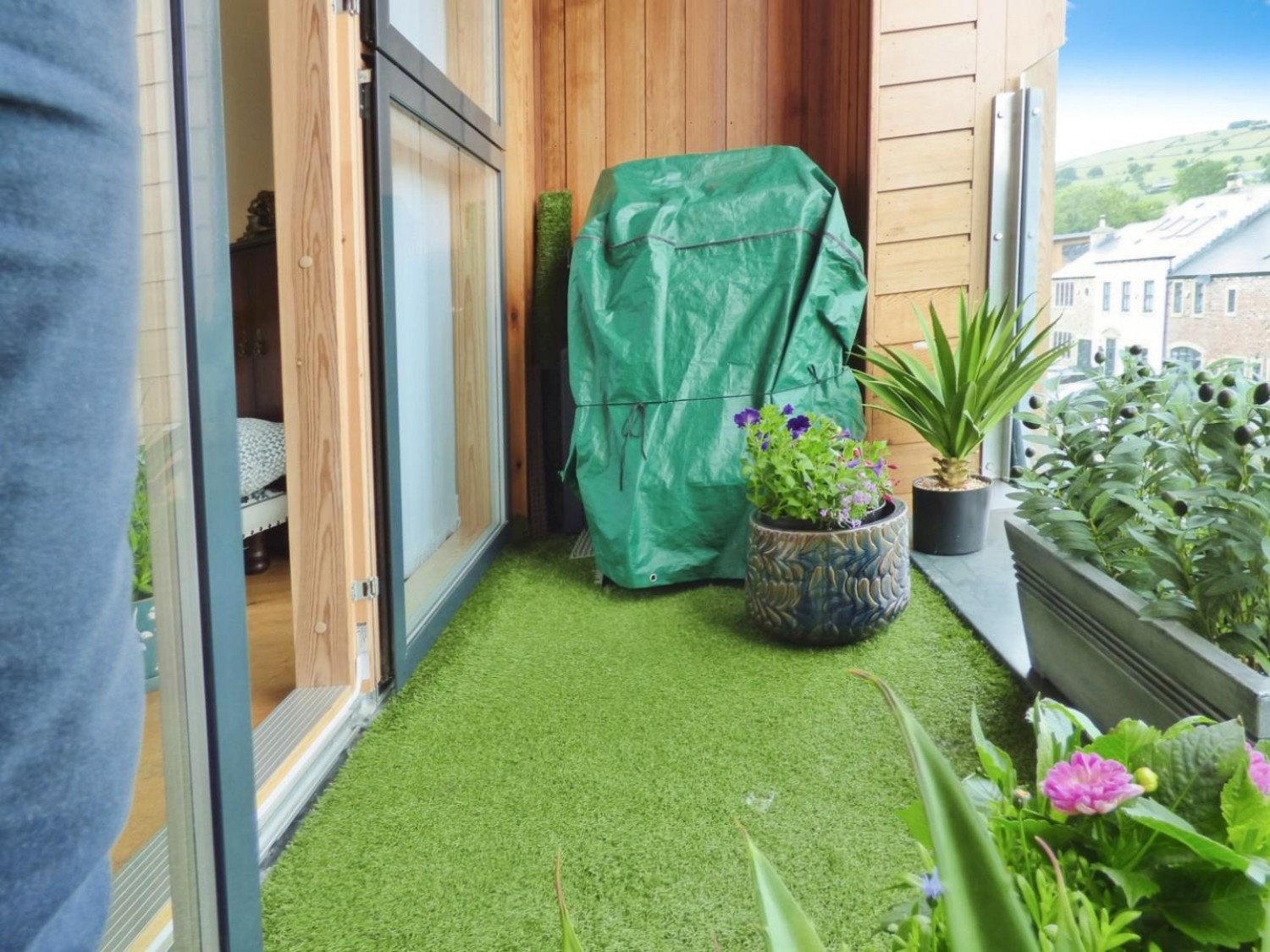 Horace Mills, Cononley