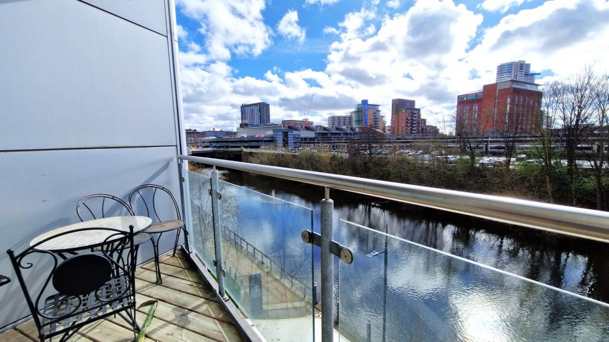 Whitehall Quay, Leeds
