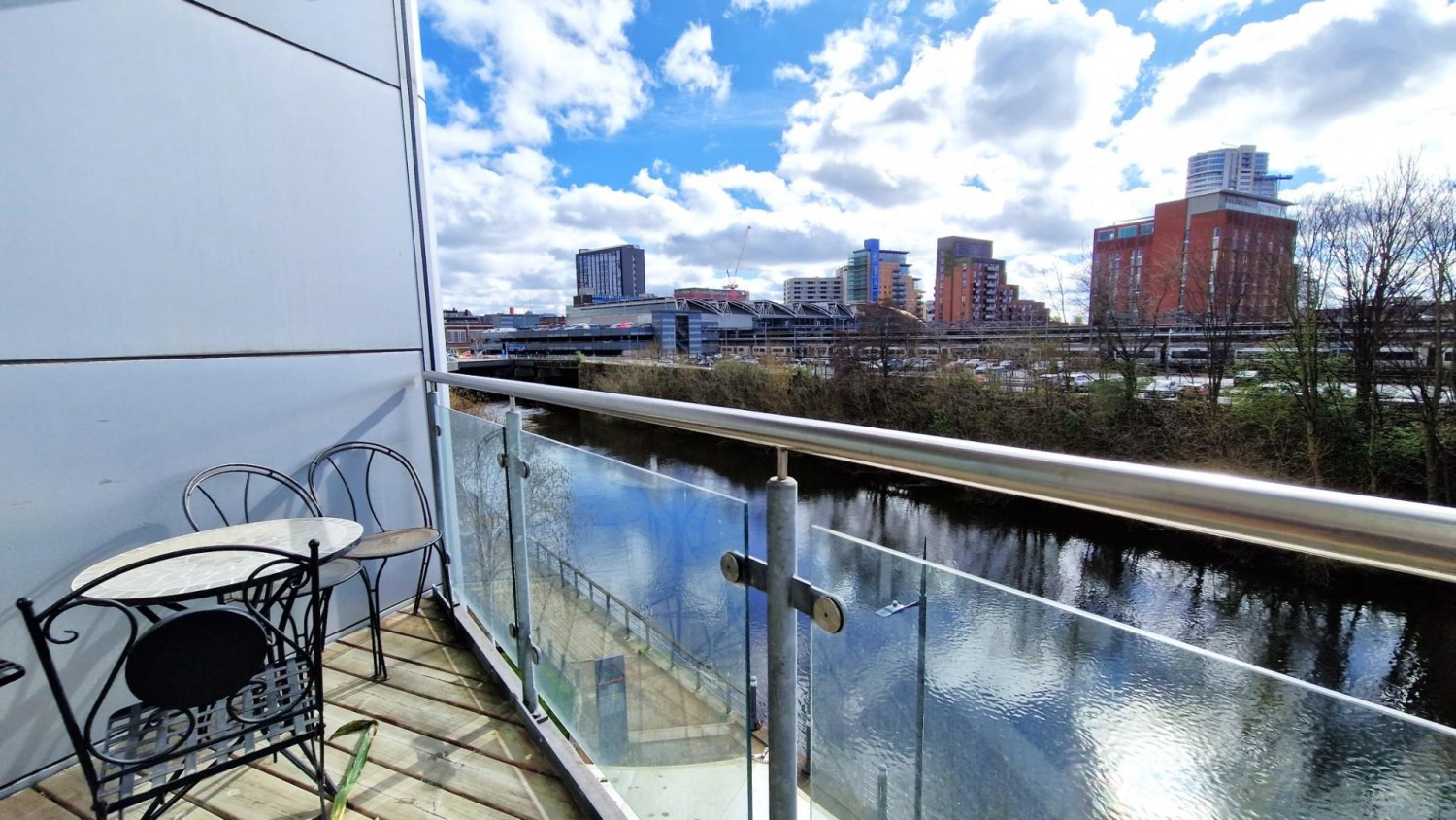 Whitehall Quay, Leeds