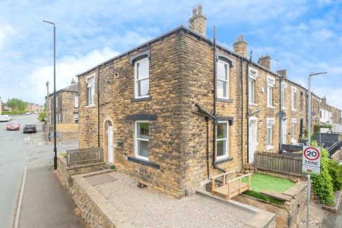 Cemetery Road, Pudsey, West Yorkshire