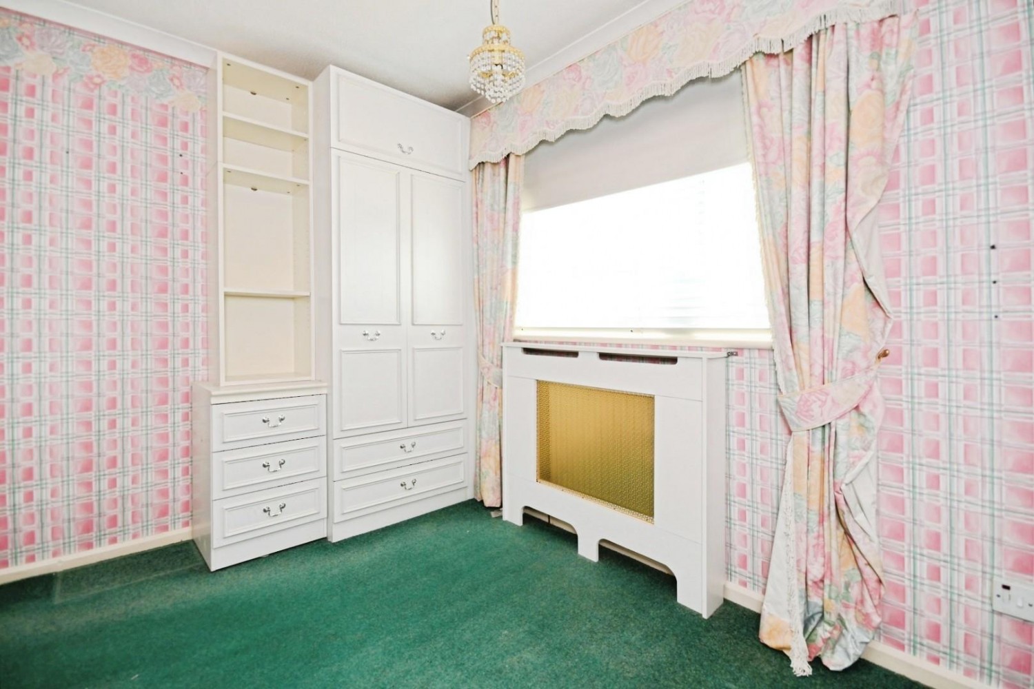 Moorland View Road, Walton, Chesterfield, S40 3DF