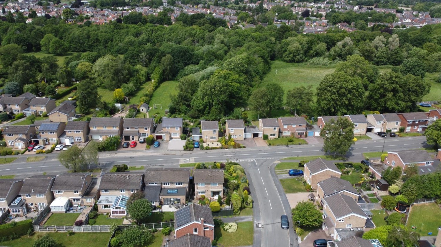 Moorland View Road, Walton, Chesterfield, S40 3DF