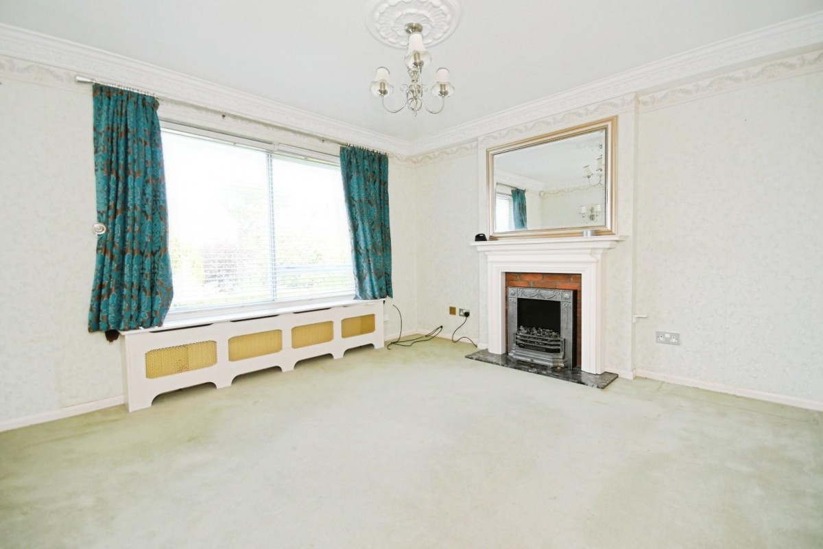 Moorland View Road, Walton, Chesterfield, S40 3DF