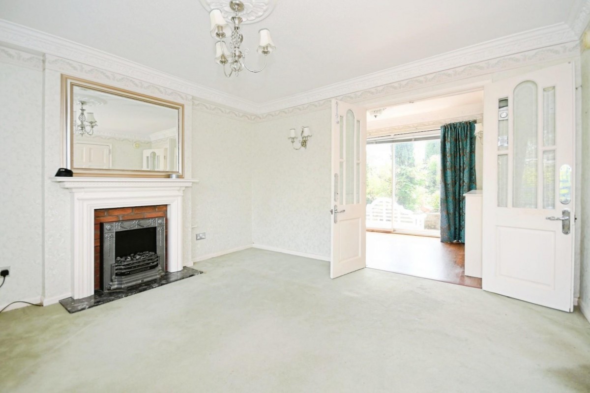 Moorland View Road, Walton, Chesterfield, S40 3DF