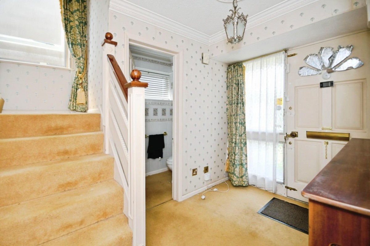 Moorland View Road, Walton, Chesterfield, S40 3DF