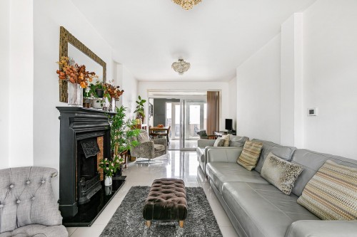 Reynolds Avenue, London