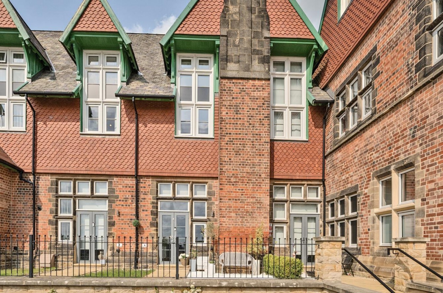 Oak Park Lane, Cookridge, LS16