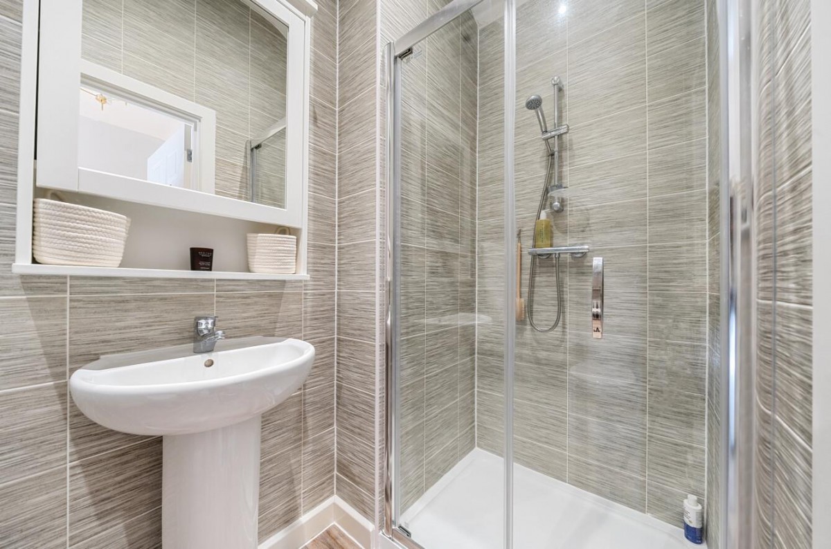 Oak Park Lane, Cookridge, LS16
