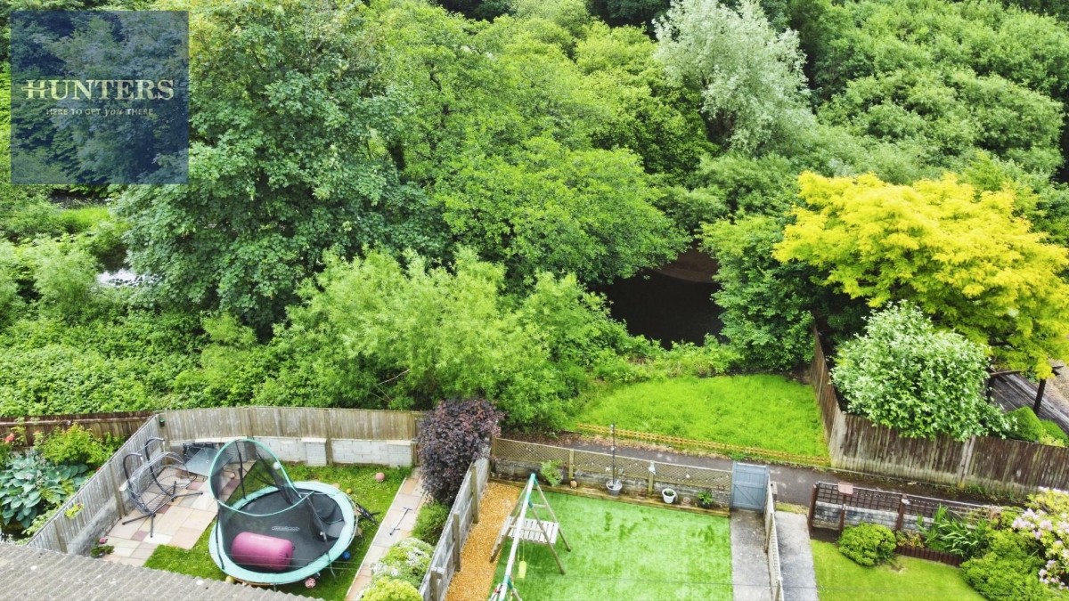 Maes Yr Afon, Pontyclun