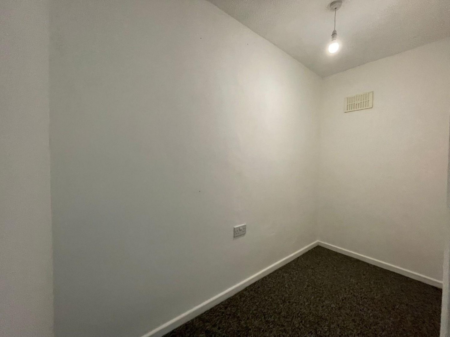 Reine Barnes Close, Woodmancote, Dursley, GL11 4BQ