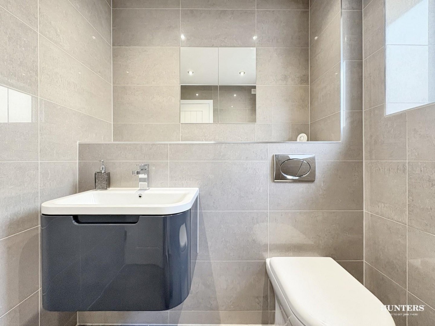 High Street, Thornhill, Dewsbury