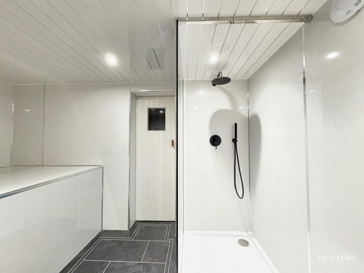 High Street, Thornhill, Dewsbury