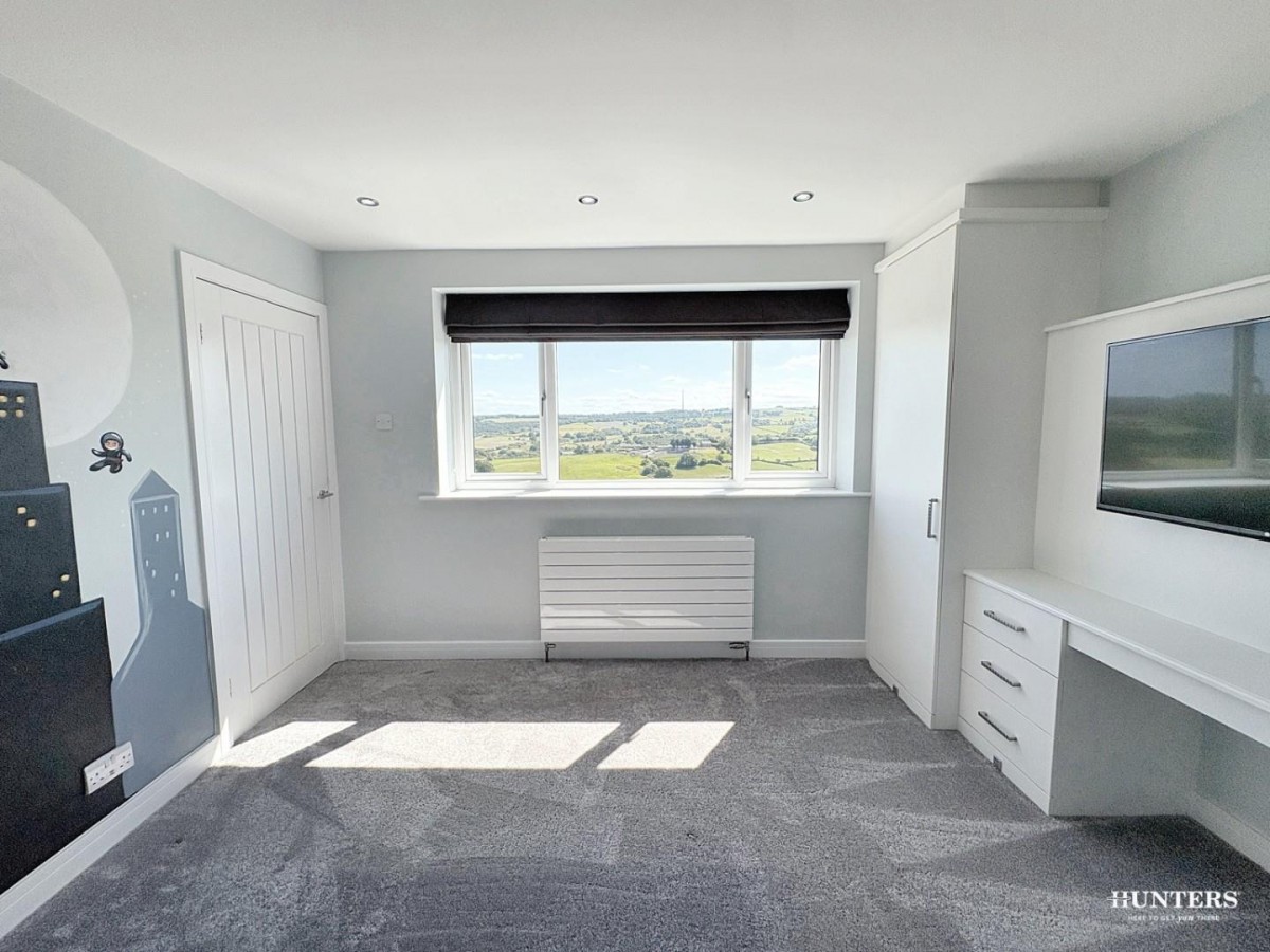 High Street, Thornhill, Dewsbury