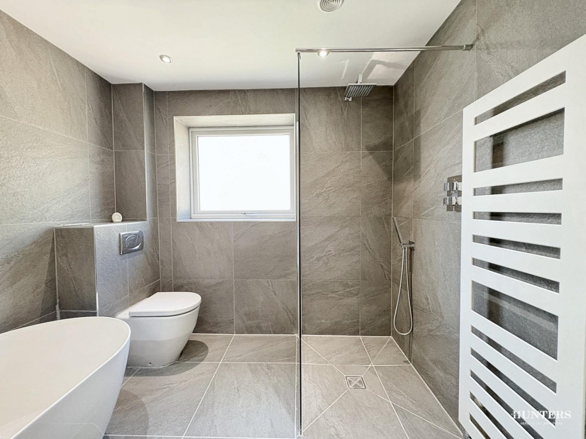 High Street, Thornhill, Dewsbury