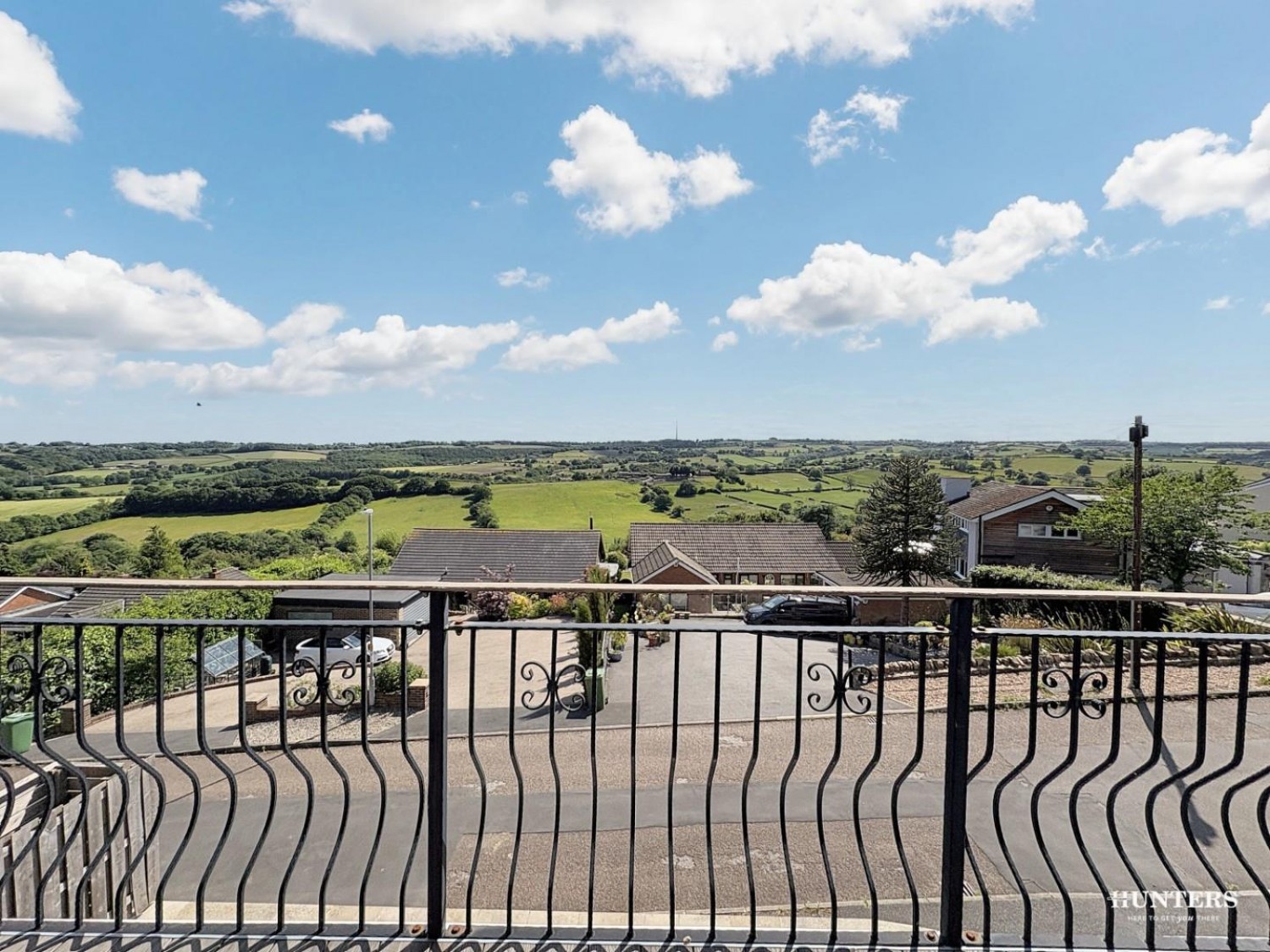 High Street, Thornhill, Dewsbury