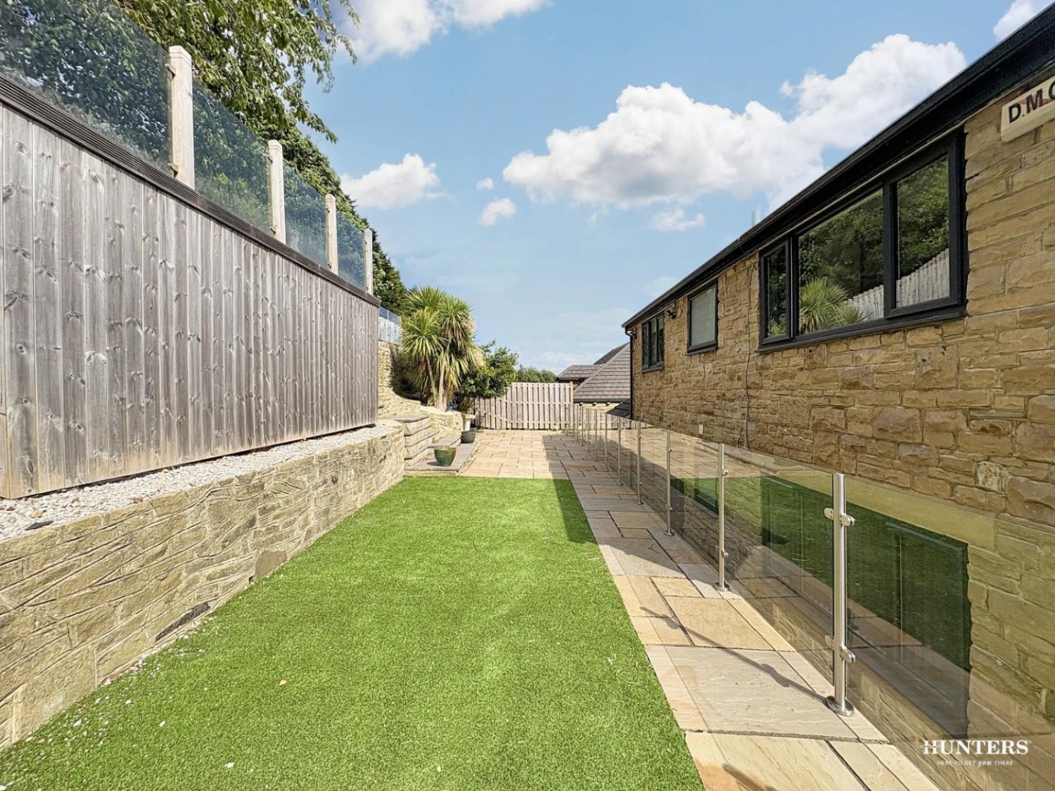 High Street, Thornhill, Dewsbury