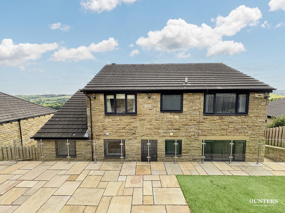 High Street, Thornhill, Dewsbury