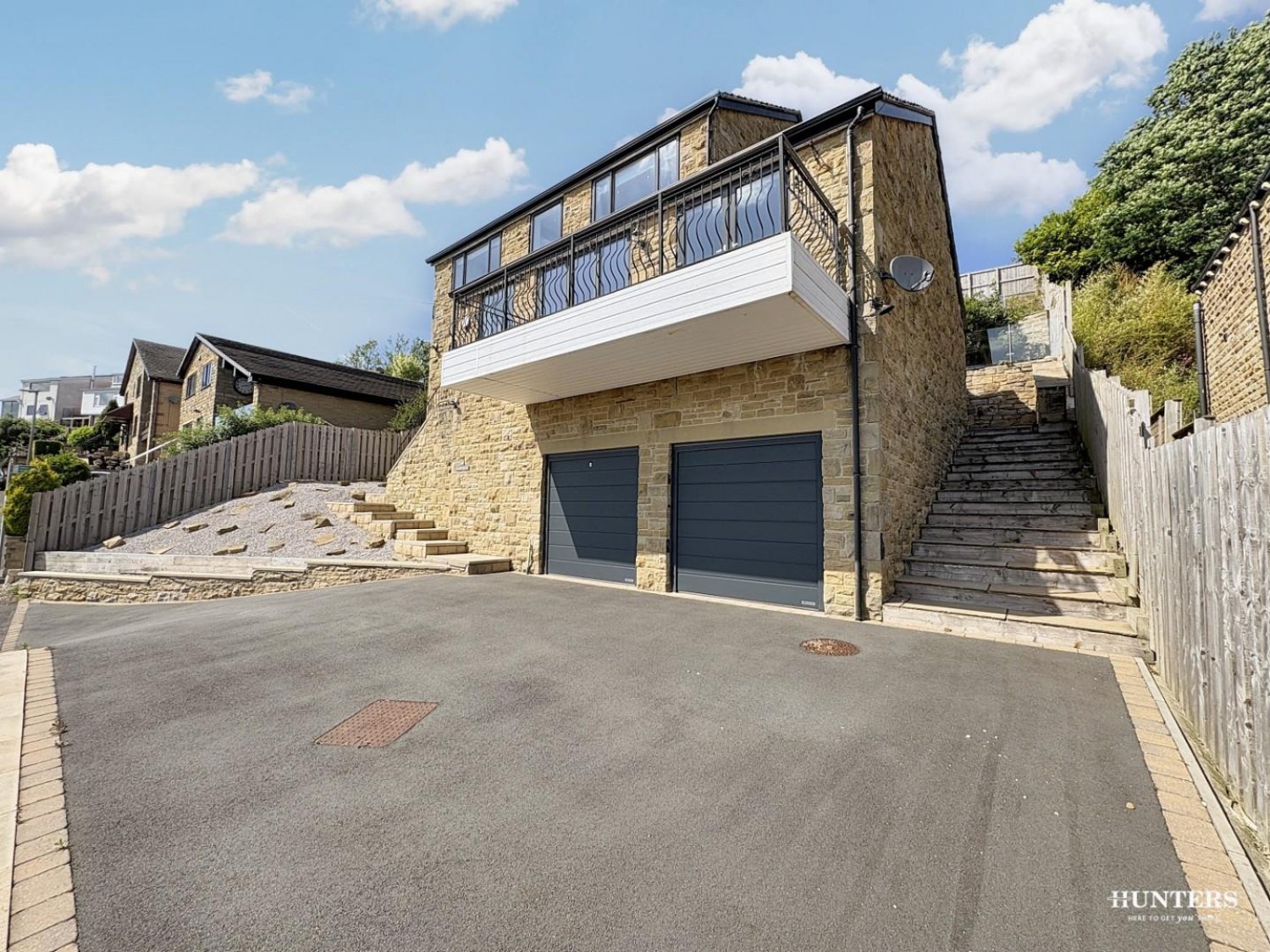 High Street, Thornhill, Dewsbury