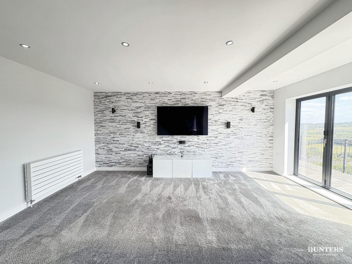 High Street, Thornhill, Dewsbury