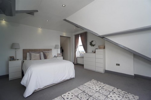 Lydgate Lane, Crookes, S10