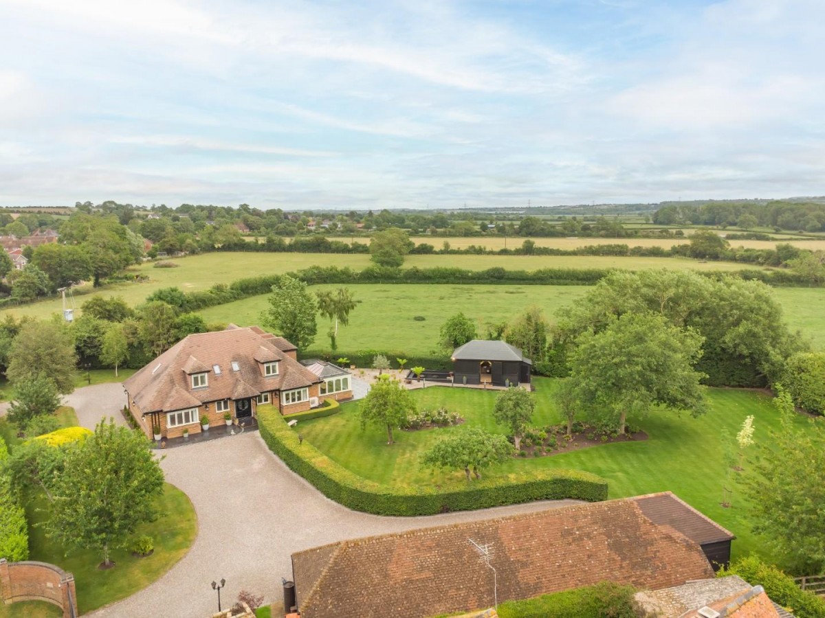 Peddars Lane, Stanbridge