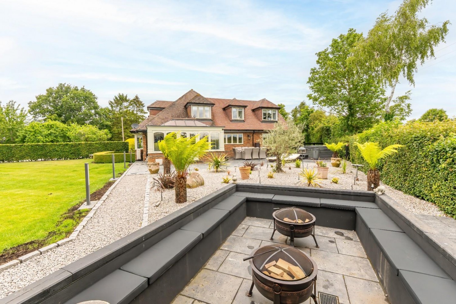 Peddars Lane, Stanbridge