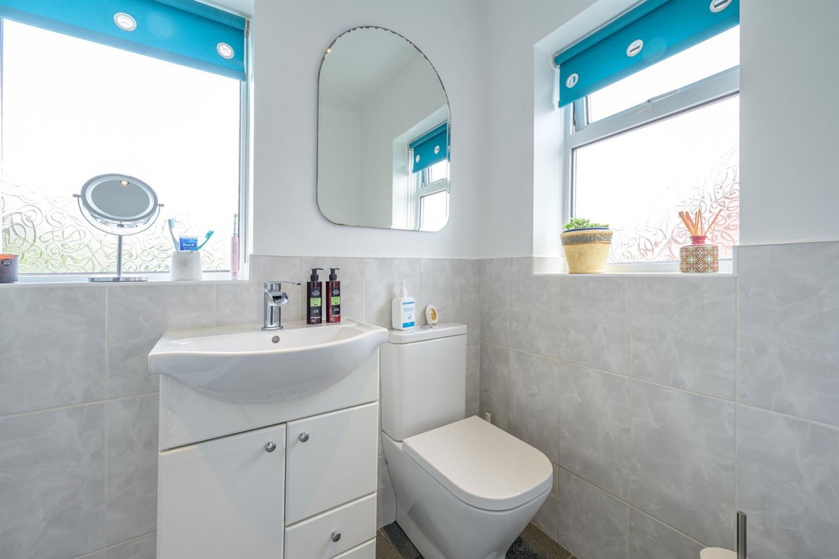 Cornwall Road, Wollaston, Stourbridge, DY8 4TE