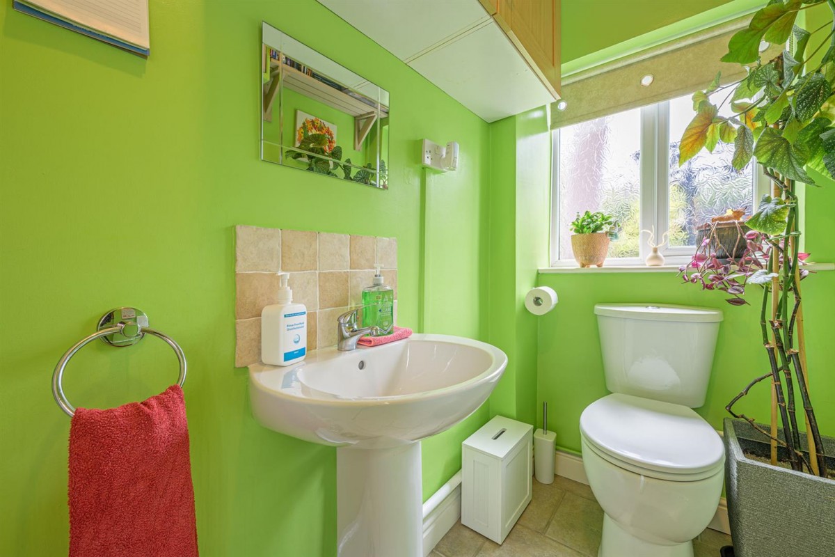 Cornwall Road, Wollaston, Stourbridge, DY8 4TE