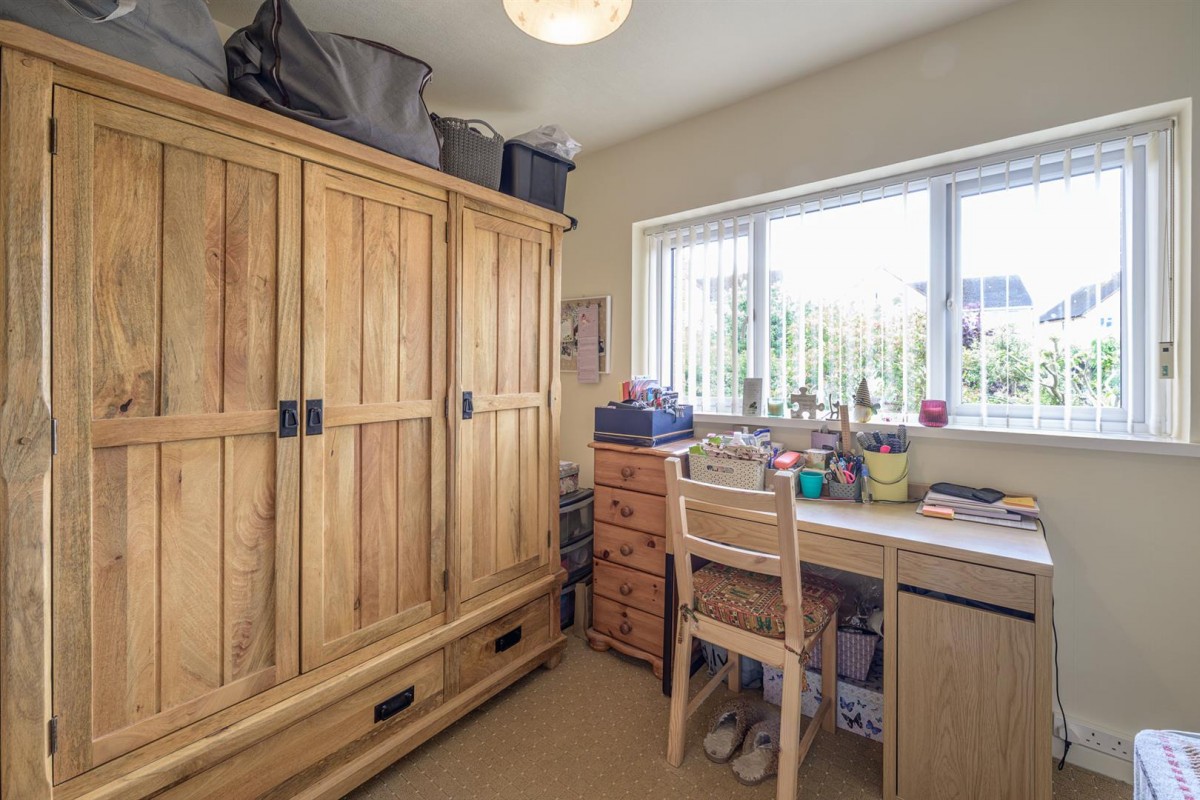 Cornwall Road, Wollaston, Stourbridge, DY8 4TE