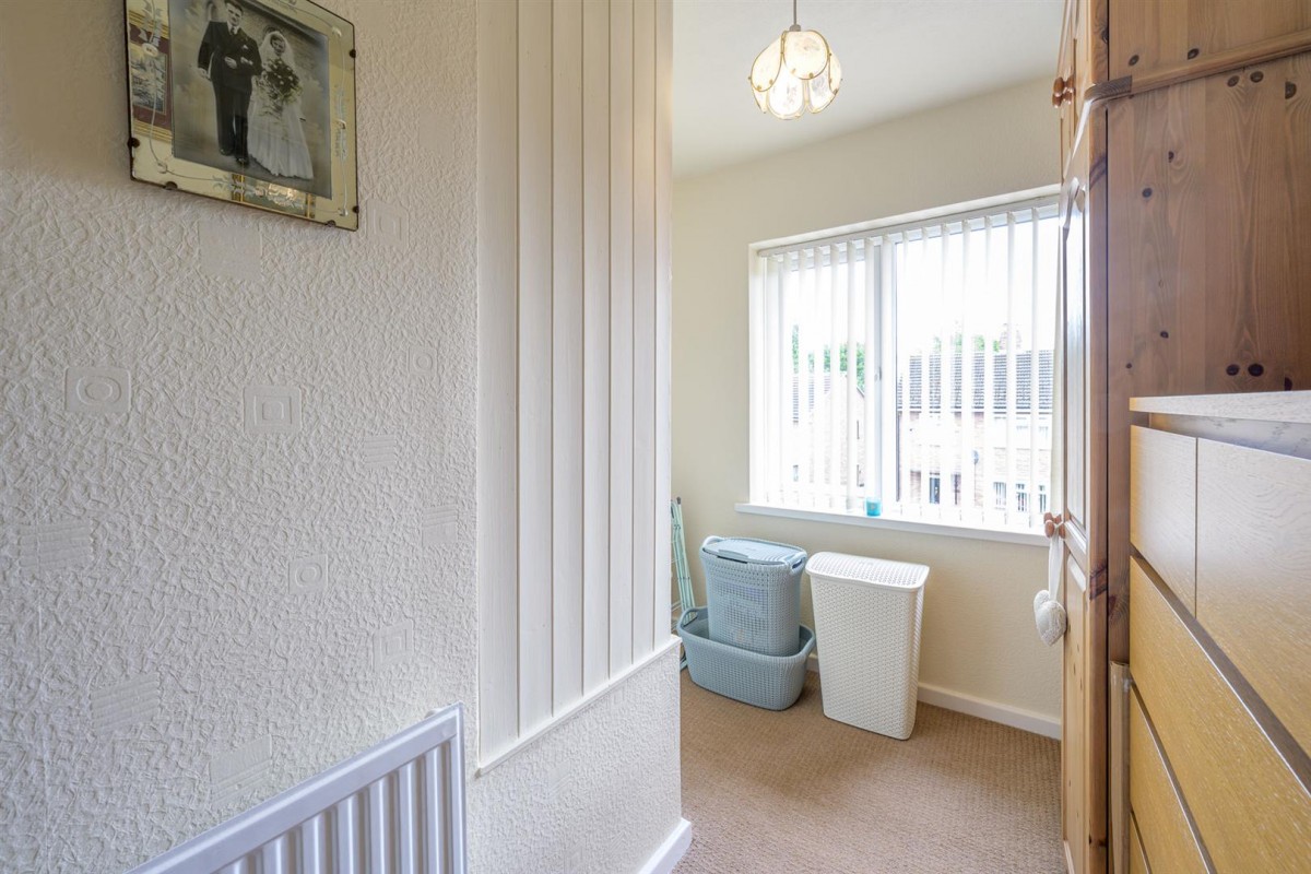 Cornwall Road, Wollaston, Stourbridge, DY8 4TE