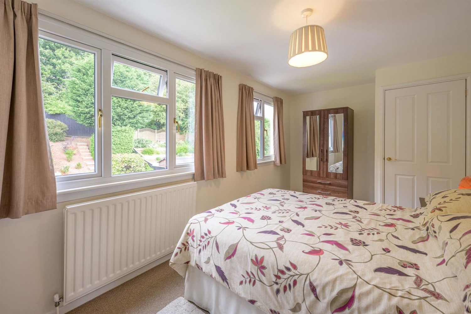 Ragees Road, Kingswinford, DY6 8NG